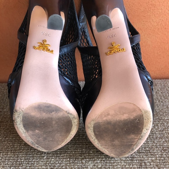 Prada - Picture 5 of 7